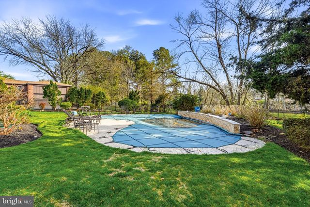 1803 COUNTRY CLUB DR, Cherry Hill, NJ 08003