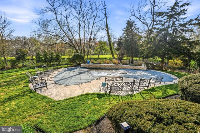 1803 COUNTRY CLUB DR, Cherry Hill, NJ 08003