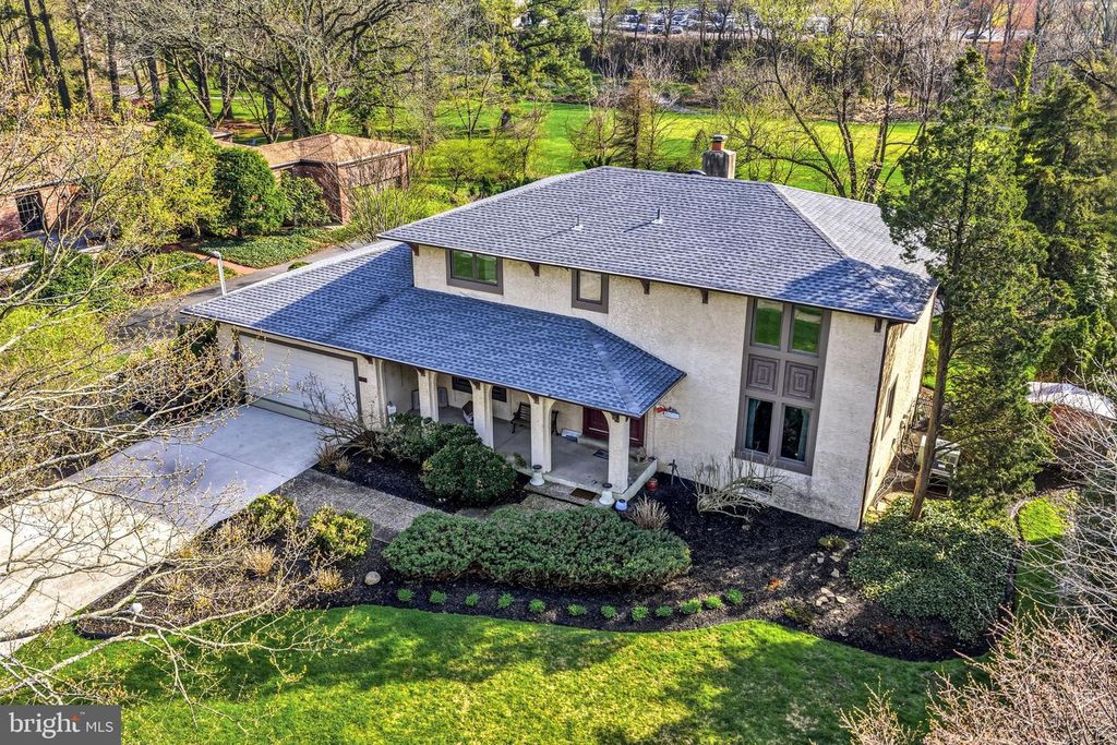 1803 COUNTRY CLUB DR, Cherry Hill, NJ 08003