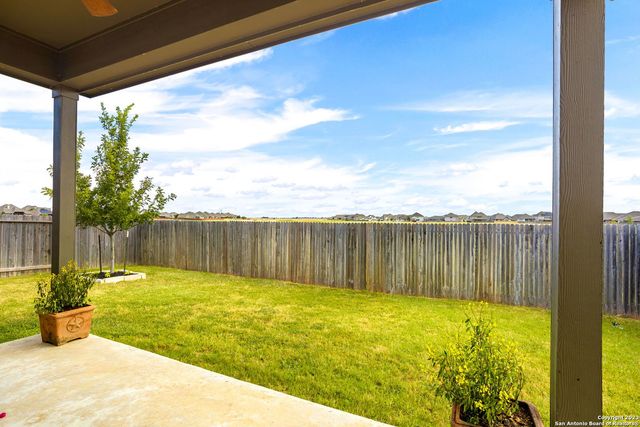 2020 GLEN HOLLOW, Seguin, TX 78155