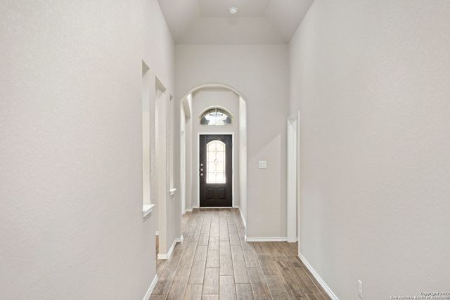 2020 GLEN HOLLOW, Seguin, TX 78155