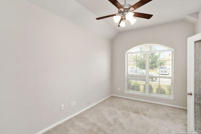 2020 GLEN HOLLOW, Seguin, TX 78155
