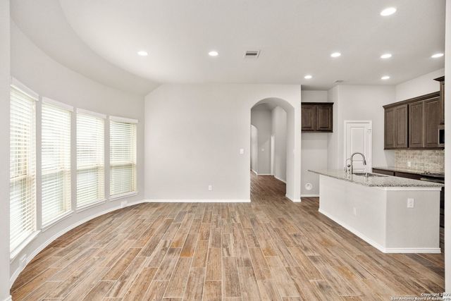 2020 GLEN HOLLOW, Seguin, TX 78155