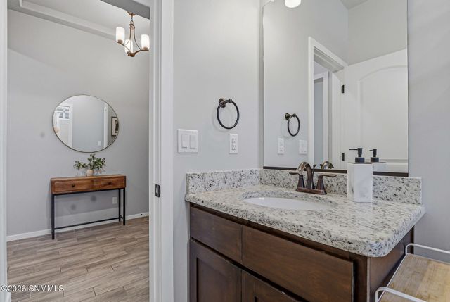 861 Via Glorieta, Santa Teresa, NM 88008