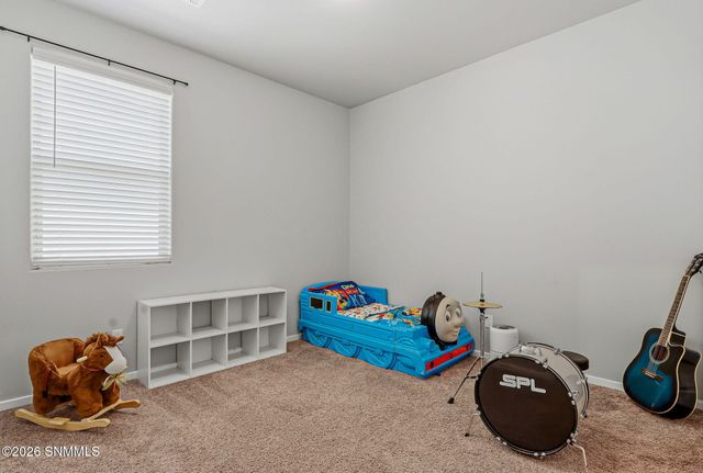 861 Via Glorieta, Santa Teresa, NM 88008