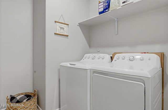 861 Via Glorieta, Santa Teresa, NM 88008