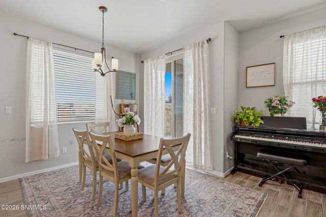 861 Via Glorieta, Santa Teresa, NM 88008