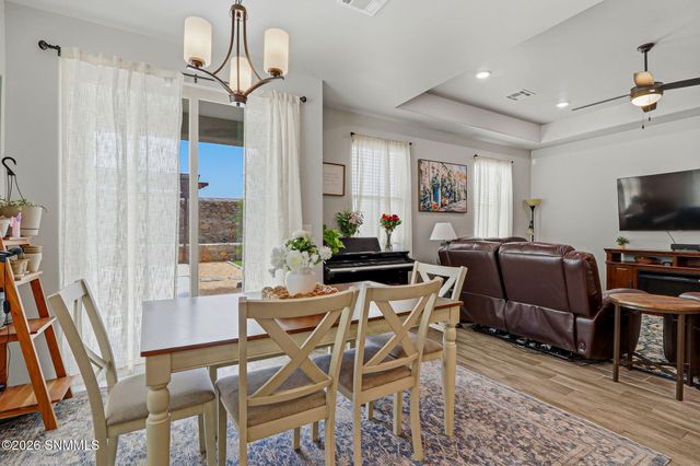 861 Via Glorieta, Santa Teresa, NM 88008
