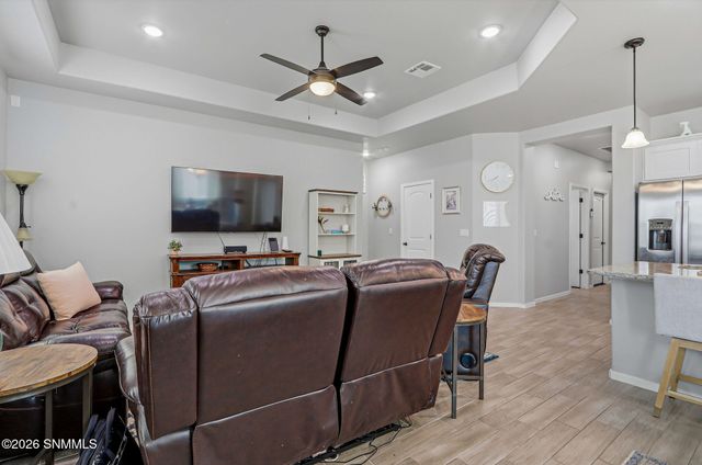 861 Via Glorieta, Santa Teresa, NM 88008