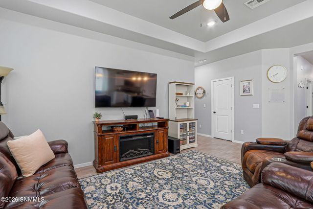 861 Via Glorieta, Santa Teresa, NM 88008