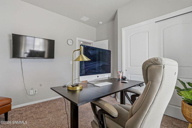 861 Via Glorieta, Santa Teresa, NM 88008