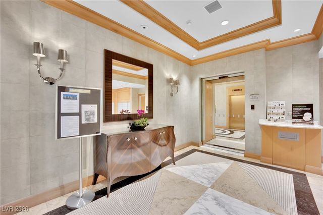 2777 Paradise Road 2002, Las Vegas, NV 89109