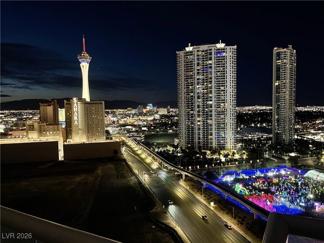 2777 Paradise Road 2002, Las Vegas, NV 89109