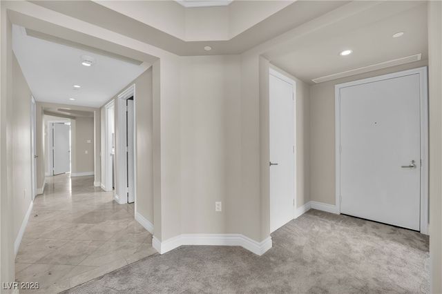 2777 Paradise Road 2002, Las Vegas, NV 89109