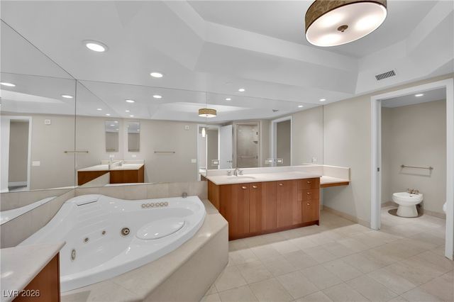 2777 Paradise Road 2002, Las Vegas, NV 89109