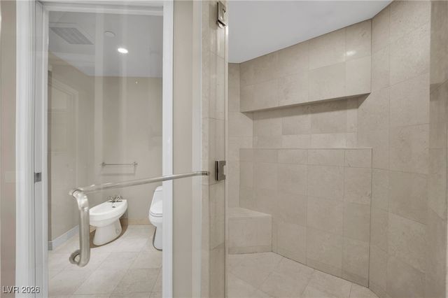 2777 Paradise Road 2002, Las Vegas, NV 89109