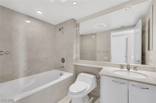 2777 Paradise Road 2002, Las Vegas, NV 89109