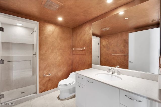 2777 Paradise Road 2002, Las Vegas, NV 89109