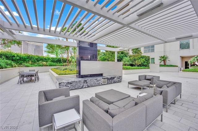 2777 Paradise Road 2002, Las Vegas, NV 89109