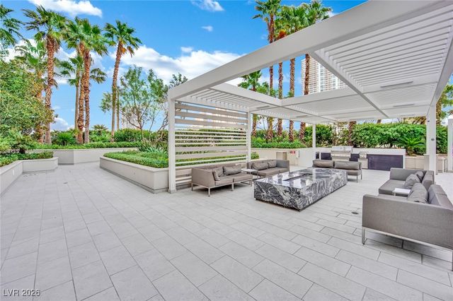 2777 Paradise Road 2002, Las Vegas, NV 89109