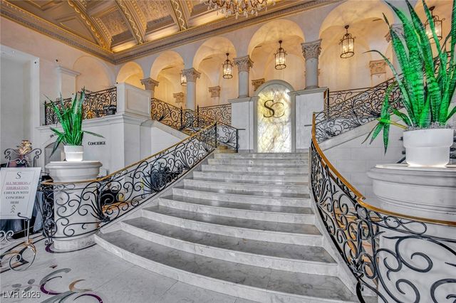 2777 Paradise Road 2002, Las Vegas, NV 89109