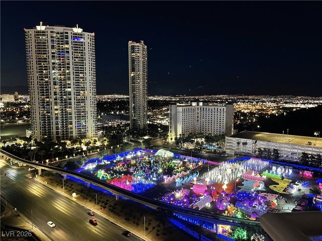 2777 Paradise Road 2002, Las Vegas, NV 89109