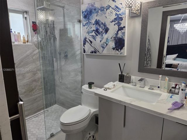 9085 NW 117th Street, Hialeah Gardens, FL 33018