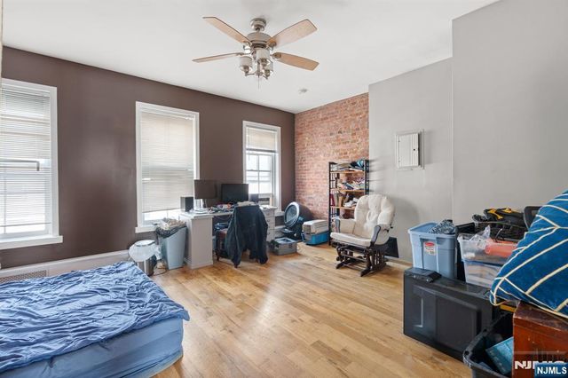 72 Columbia Street, Newark, NJ 07102