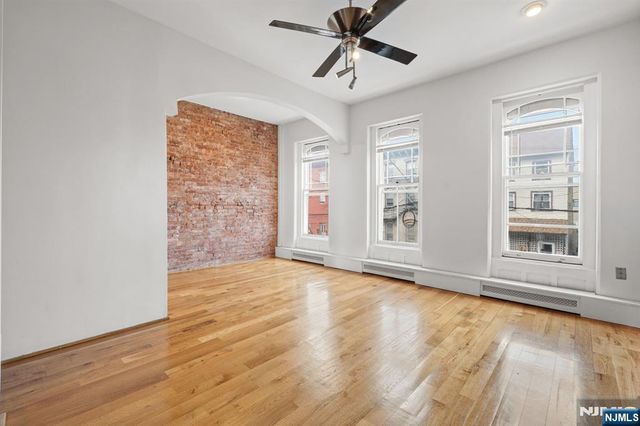 72 Columbia Street, Newark, NJ 07102