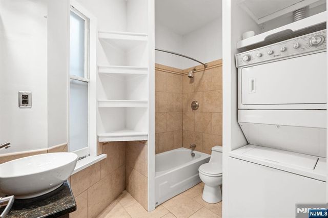 72 Columbia Street, Newark, NJ 07102
