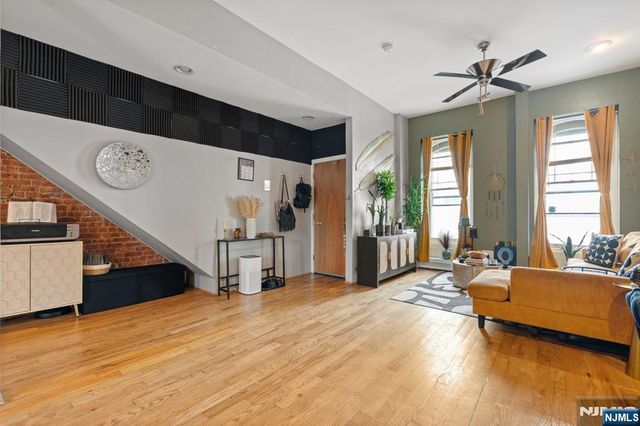 72 Columbia Street, Newark, NJ 07102