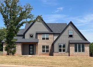 4601 Maple Ridge Drive, Edmond, OK 73034