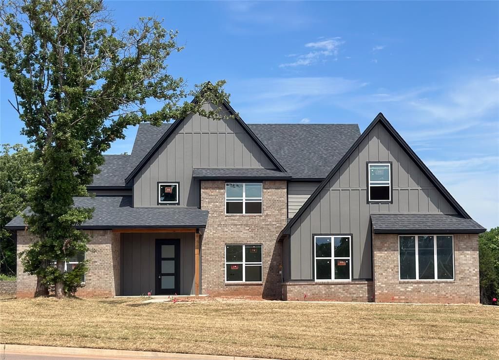 4601 Maple Ridge Drive, Edmond, OK 73034