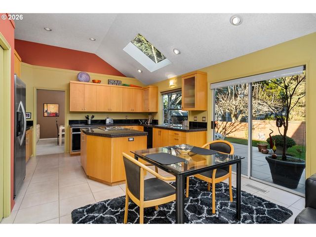 16035 Nw ELIZABETH Ct, Beaverton, OR 97006