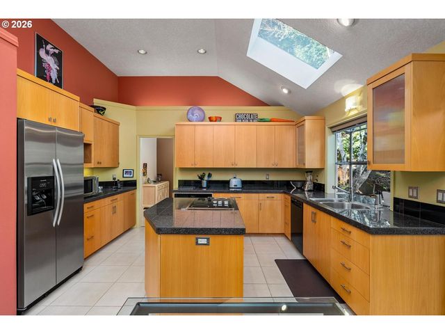 16035 Nw ELIZABETH Ct, Beaverton, OR 97006