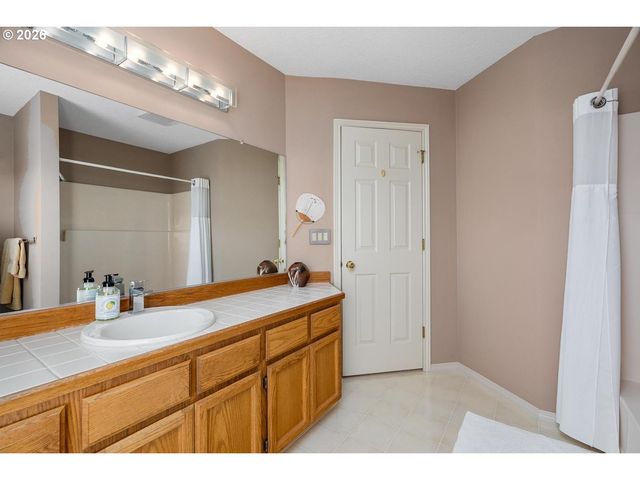 16035 Nw ELIZABETH Ct, Beaverton, OR 97006