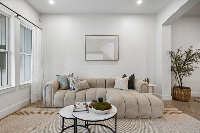 5104 Vandelia Street, Dallas, TX 75235