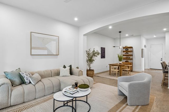 5104 Vandelia Street, Dallas, TX 75235