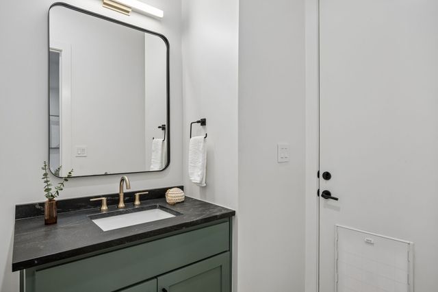 5104 Vandelia Street, Dallas, TX 75235