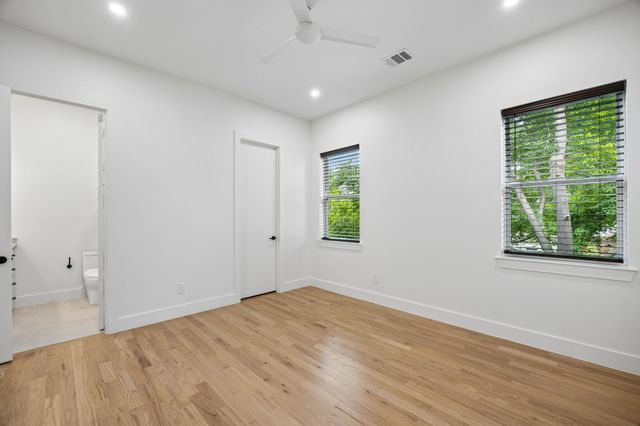 5104 Vandelia Street, Dallas, TX 75235