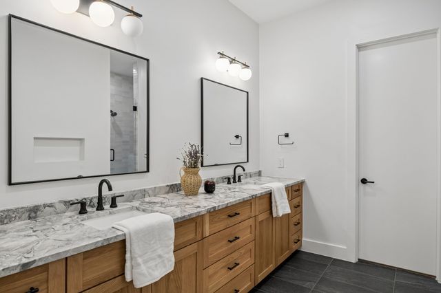 5104 Vandelia Street, Dallas, TX 75235