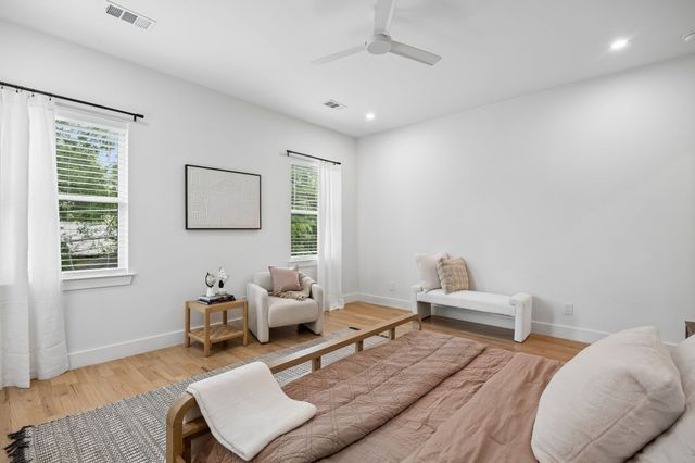 5104 Vandelia Street, Dallas, TX 75235