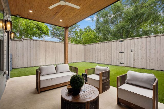 5104 Vandelia Street, Dallas, TX 75235