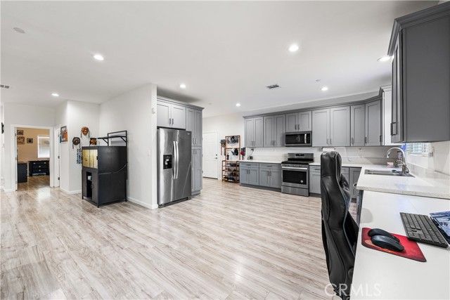 20849 108th, California City, CA 93505