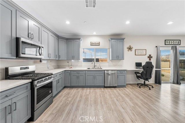 20849 108th, California City, CA 93505