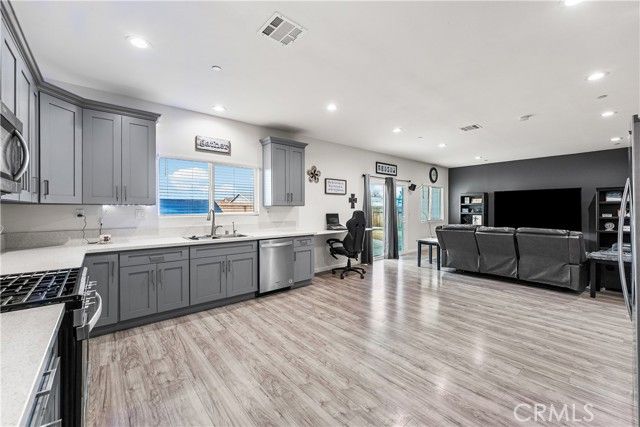 20849 108th, California City, CA 93505