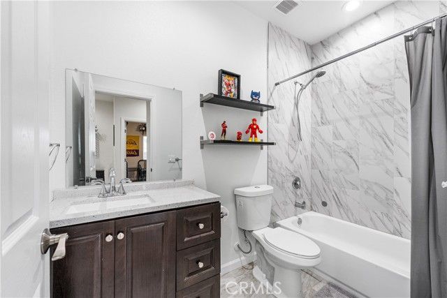 20849 108th, California City, CA 93505