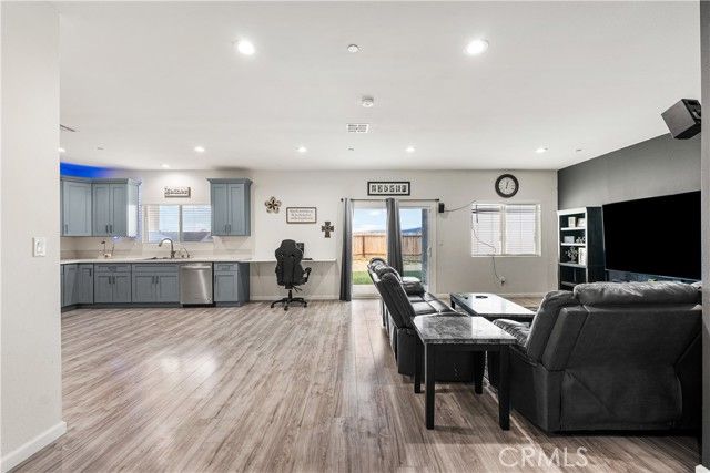 20849 108th, California City, CA 93505