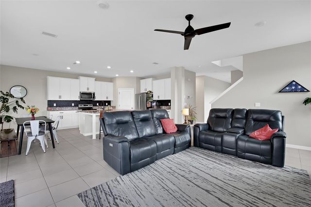 32265 CONCHSHELL SAIL STREET, Wesley Chapel, FL 33545