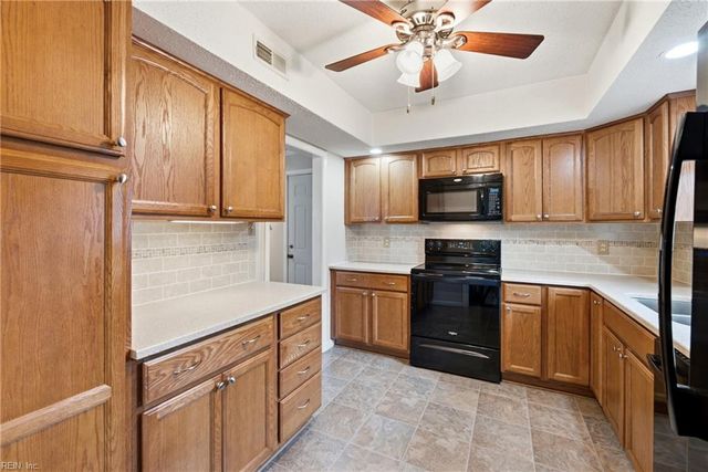 4928 Brandywine DR, Virginia Beach, VA 23464